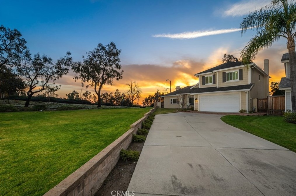 21251 Oakridge Ln, Trabuco Canyon, CA 92679-3305