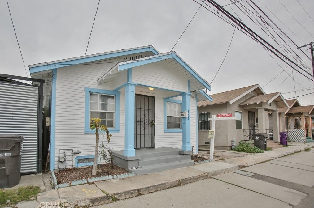 1324 Dawson Ave, Long Beach, CA 90804-2207