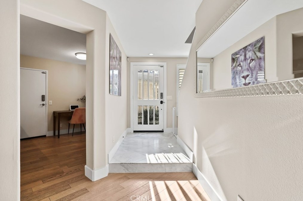 122 Cameray Hts, Laguna Beach, CA 92677-9213