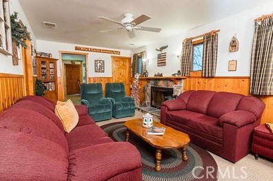 812 Sugarloaf Blvd, Big Bear City, CA 92314-9653