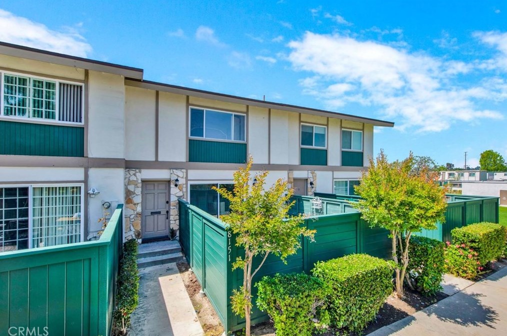 8151 Hunter Grn, Buena Park, CA 90621-1334