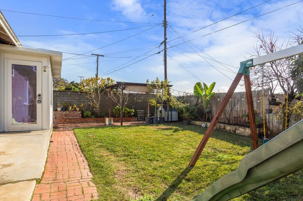 328 Gleason St, Monterey Park CA  91754-7110 exterior