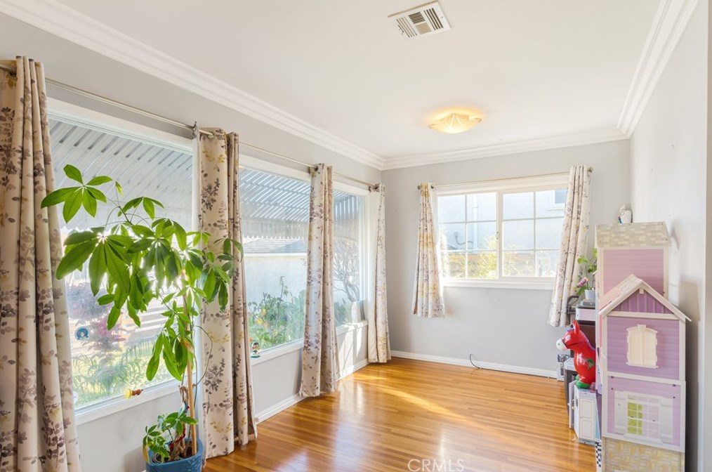 328 Gleason St, Monterey Park CA  91754-7110 exterior