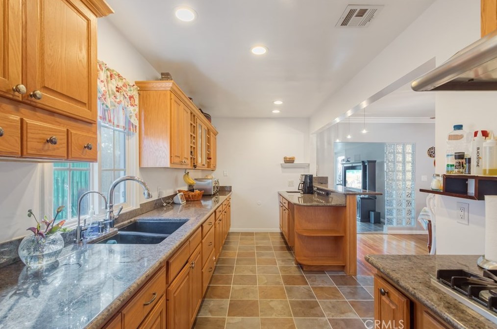 328 Gleason St, Monterey Park CA  91754-7110 exterior