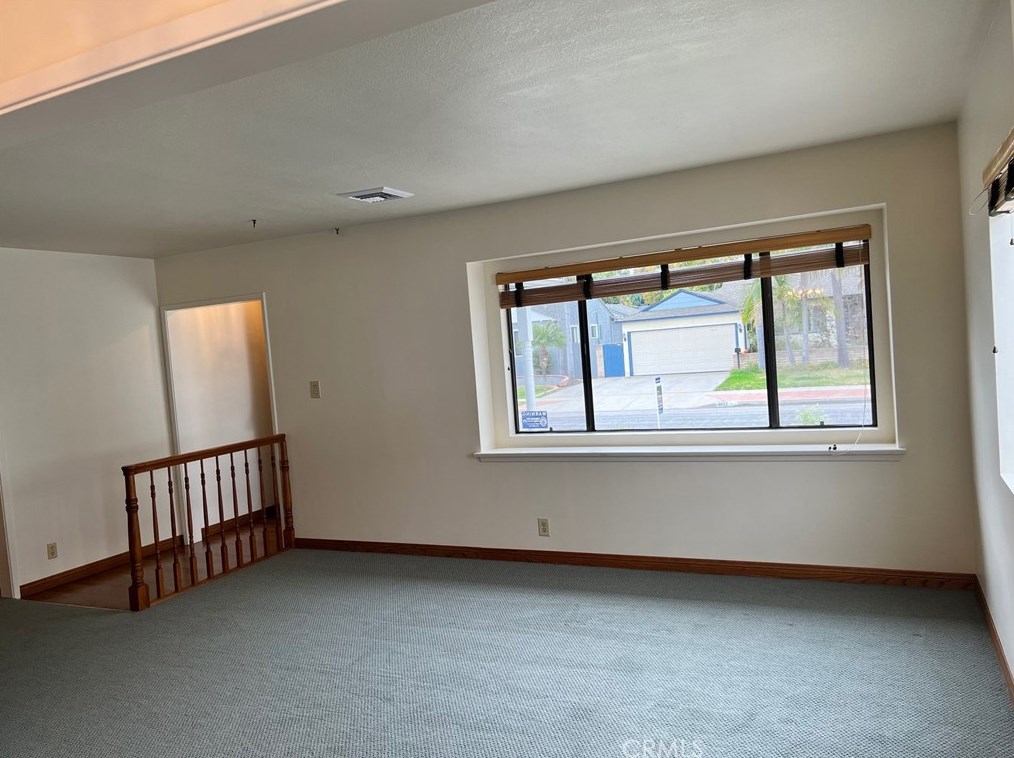 3612 Nipomo Ave, Long Beach, CA 90808-2428