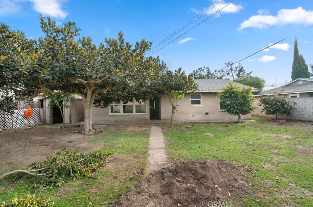 218 Mtn Vw St, Santa Ana CA 92703-4021 exterior