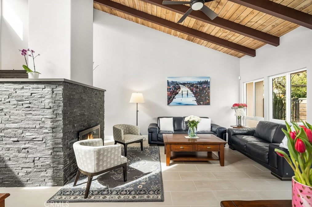 6 Spicewood Way, Irvine CA  92612-2721 exterior