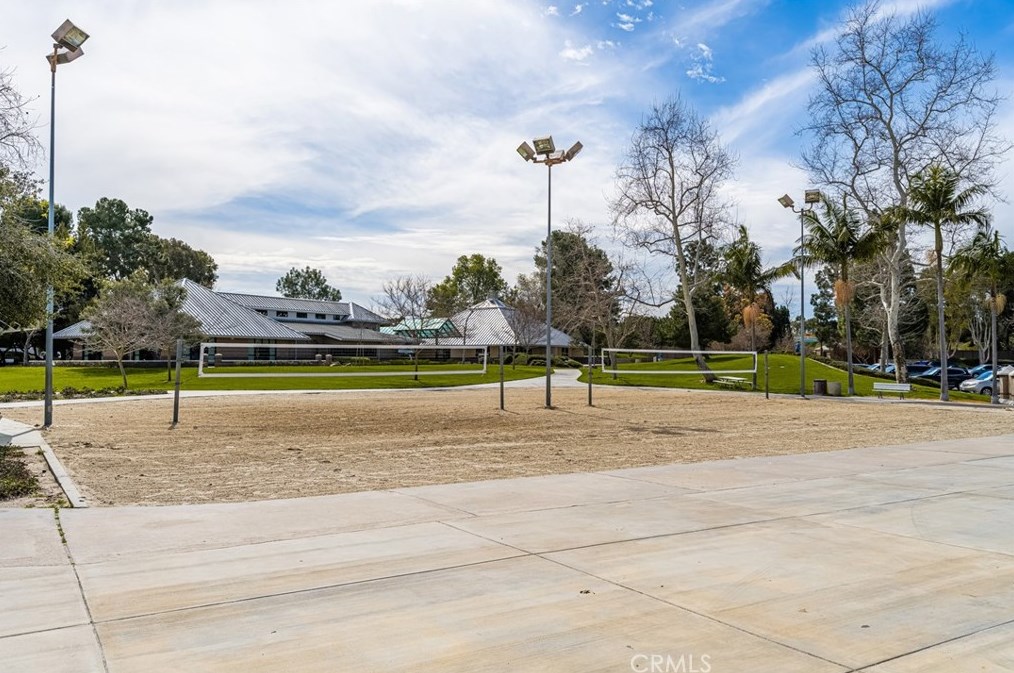 6 Spicewood Way, Irvine CA  92612-2721 exterior