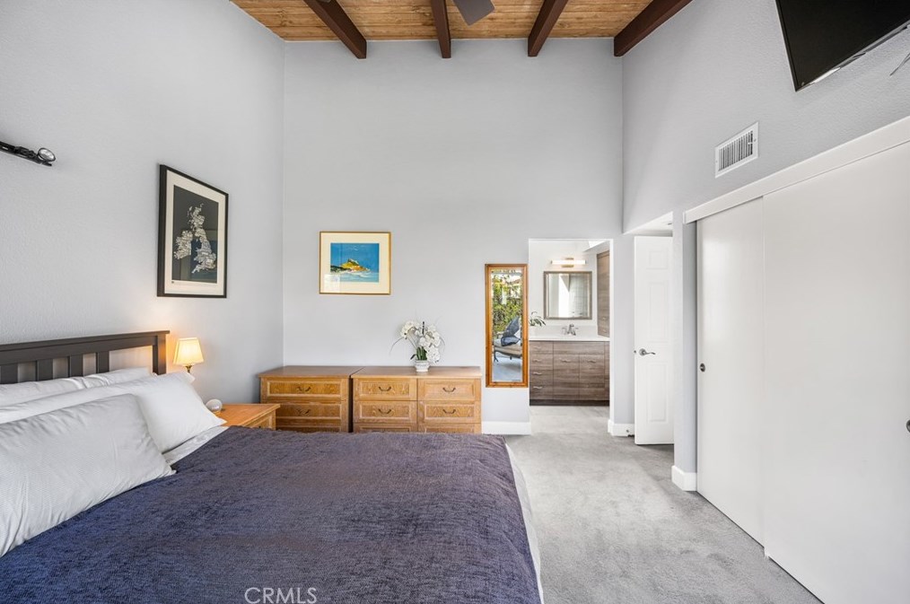 6 Spicewood Way, Irvine CA  92612-2721 exterior