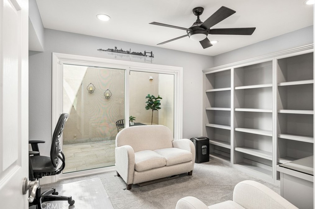 6 Spicewood Way, Irvine CA  92612-2721 exterior