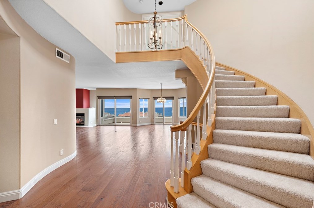 8 Cavalier, Laguna Beach, CA 92677