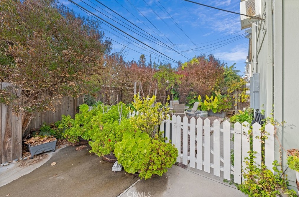 33921 Copper Lantern St, Dana Point CA  92629-2423 exterior