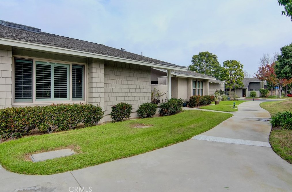 8877 Tulare Dr #310b, Huntington Beach, CA 92646
