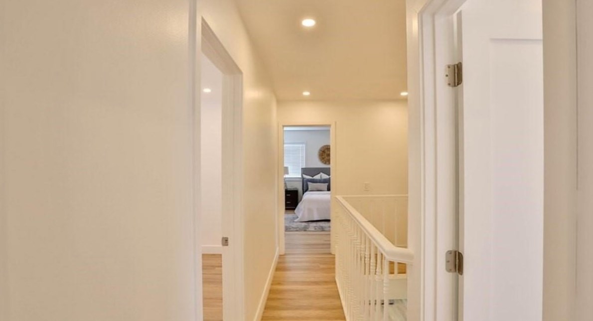 8571 Mossford Dr, Huntington Beach CA  92646-3944 exterior