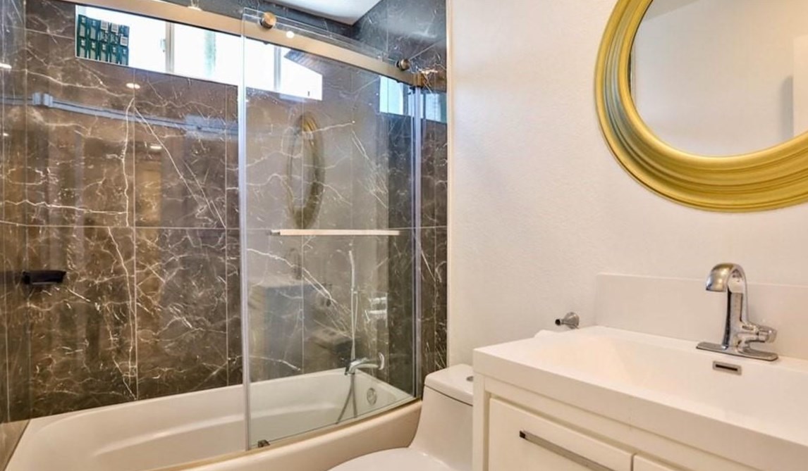 8571 Mossford Dr, Huntington Beach CA  92646-3944 exterior