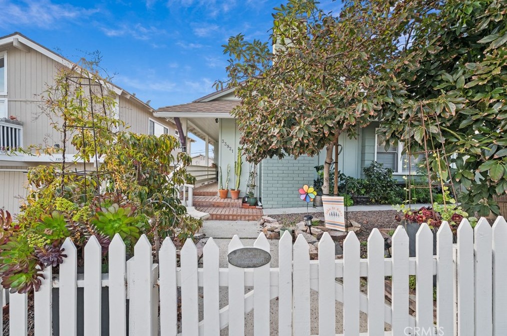 33921 Copper Lantern St, Dana Point CA  92629-2423 exterior