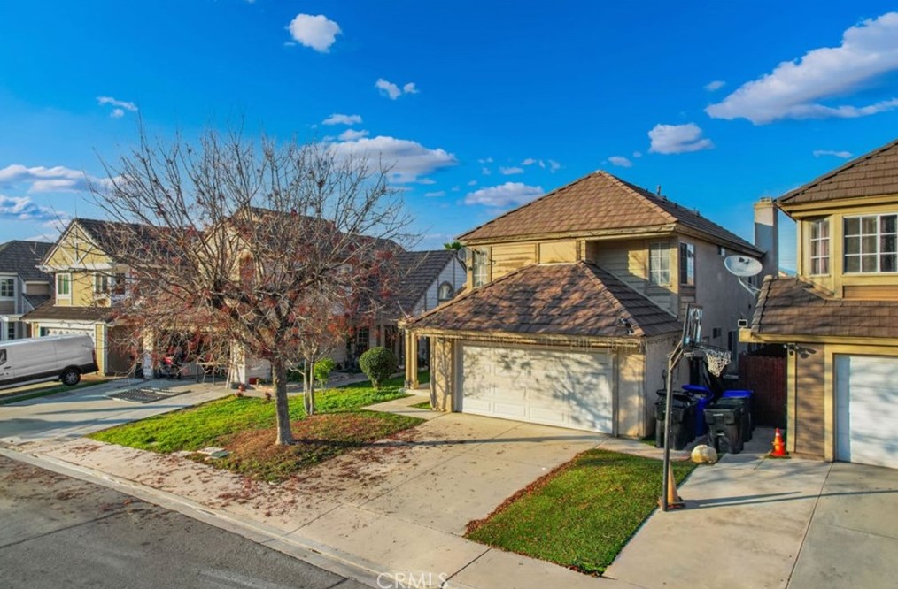 16162 Trailwinds Dr, Fontana, CA 92337