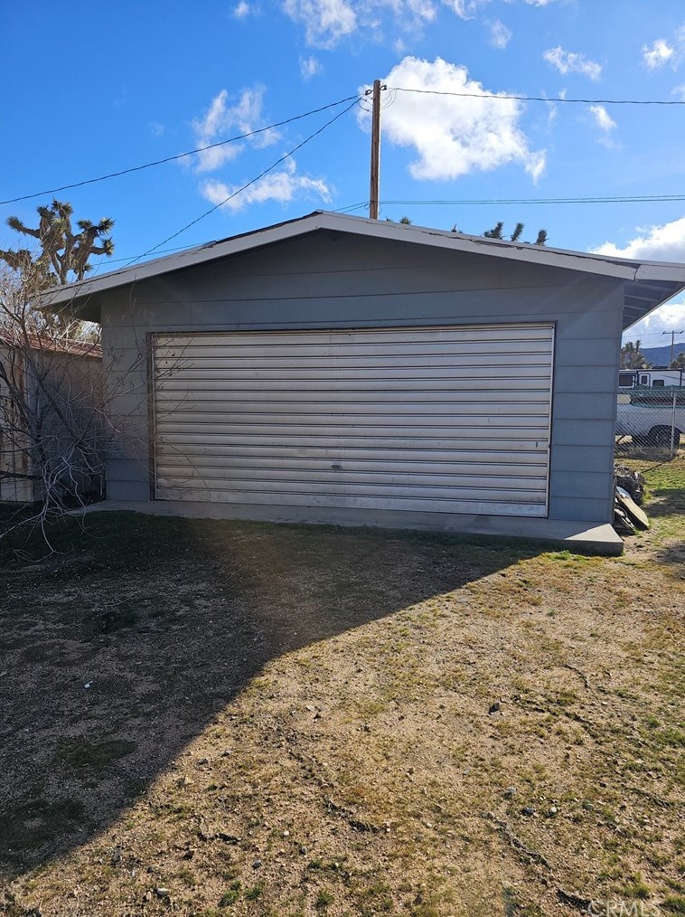7624 Jemez Trail, Yucca Valley, CA 92284