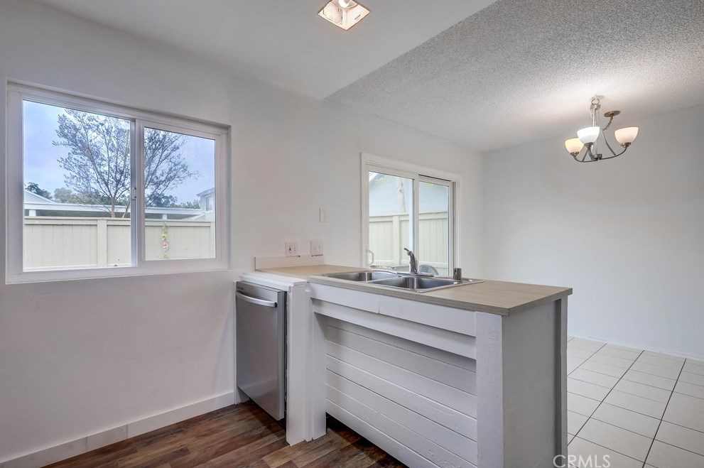 54 Eagle Run, Irvine CA  92614-7934 exterior