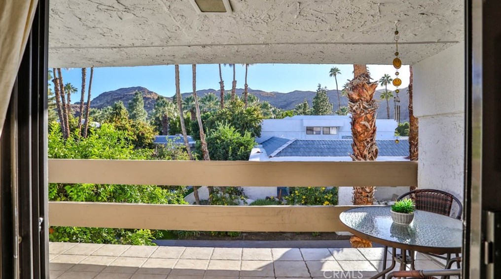 5301 E Waverly Dr #150, Palm Springs, CA 92264