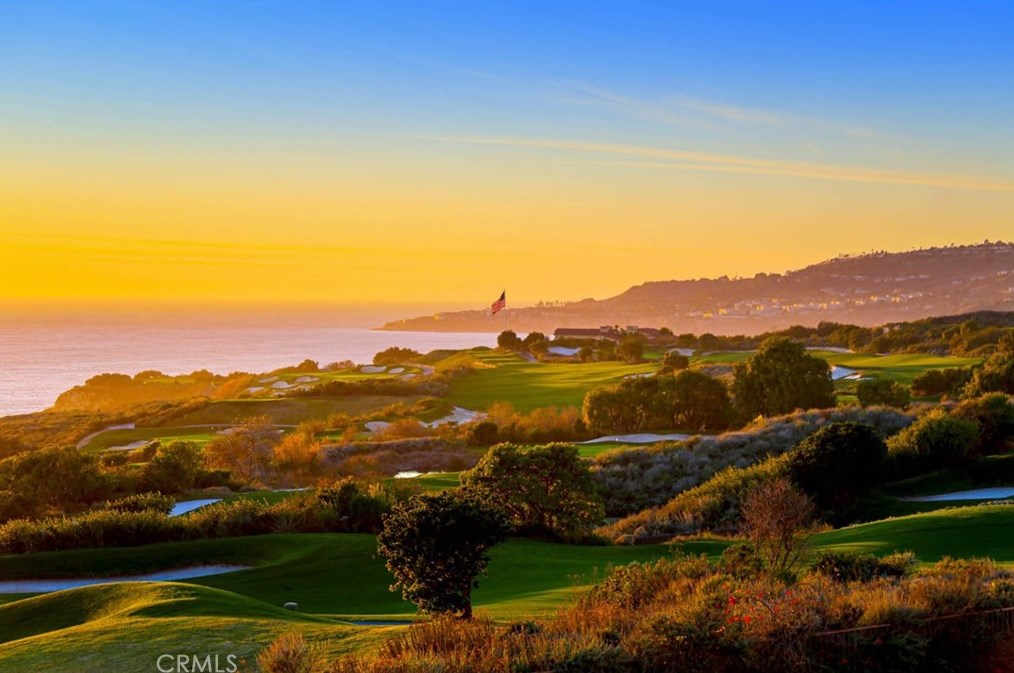 3200 La Rotonda Dr #211, Palos Verdes Estates, CA 90275