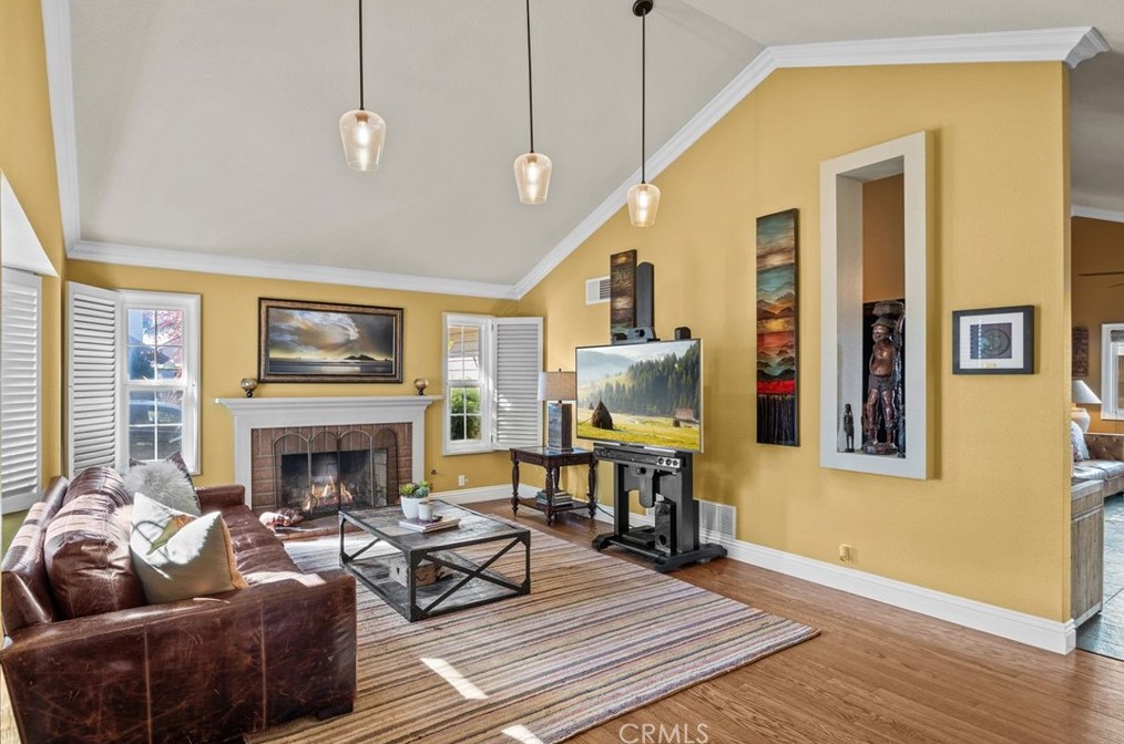 12 Cape Cod, Irvine CA  92620-2711 exterior