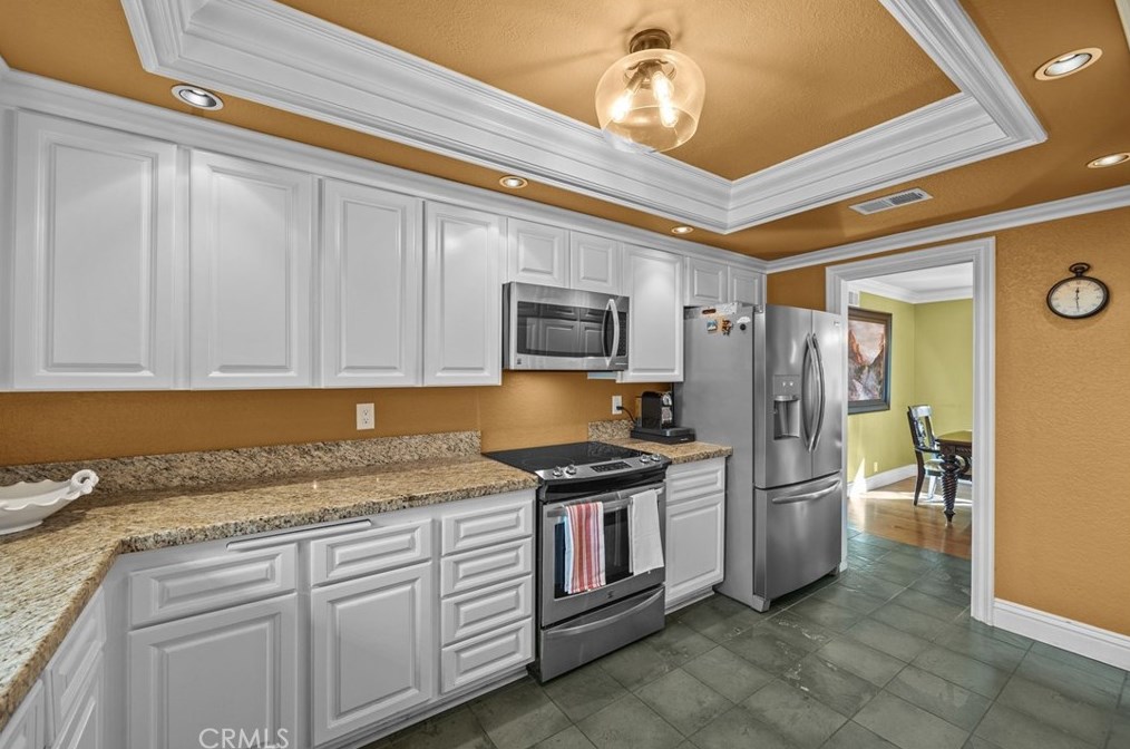 12 Cape Cod, Irvine CA  92620-2711 exterior