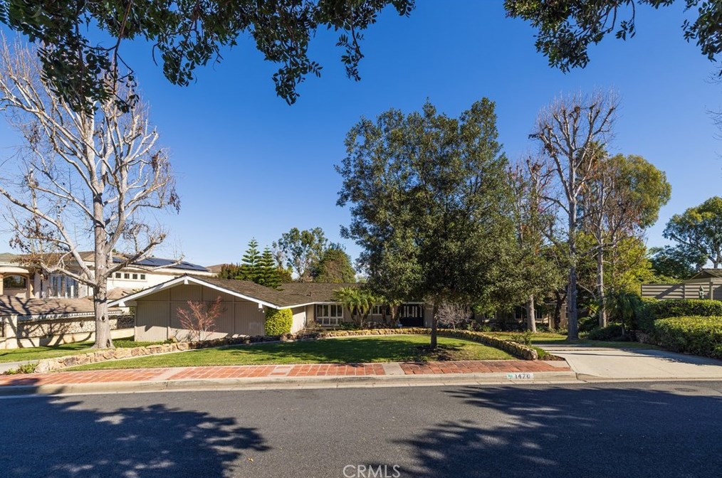 1470 Bryant Dr E, Long Beach, CA 90815