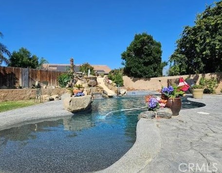 10118 Roehampton Ave, Bakersfield, CA 93312