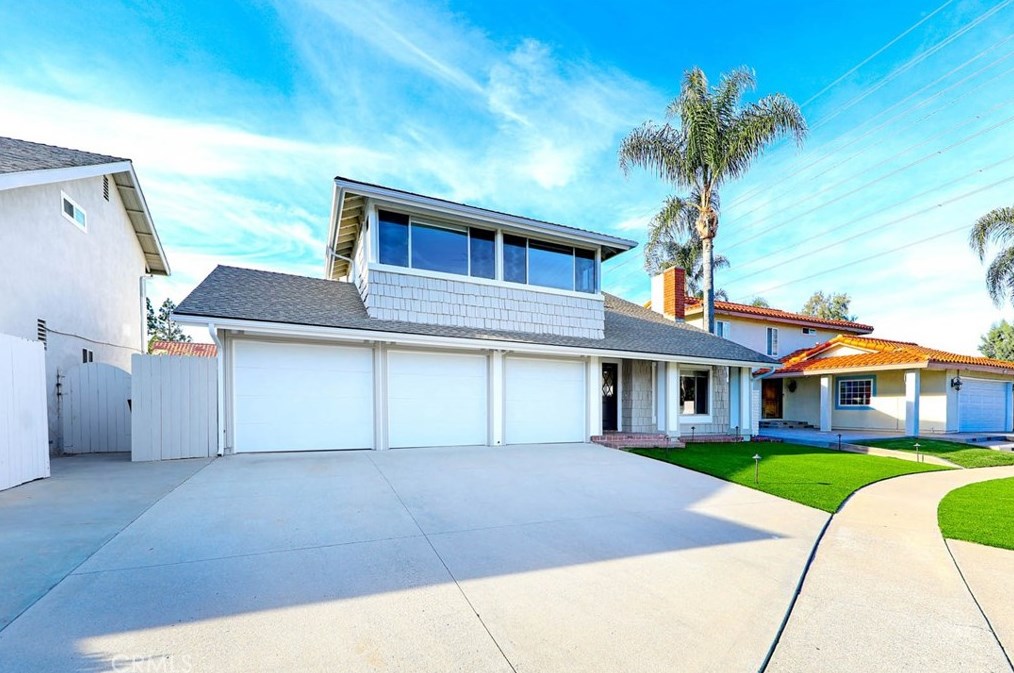 15061 Glass Cir, Irvine CA  92604-2918 exterior