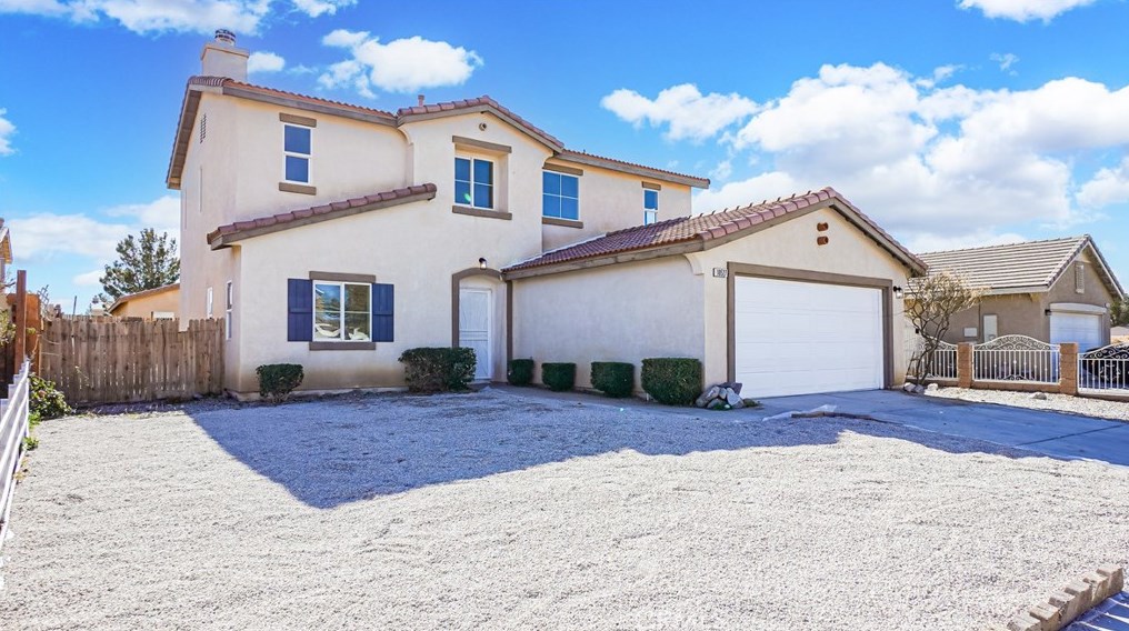 10527 Arlette Ct, El Mirage, CA 92301-2157