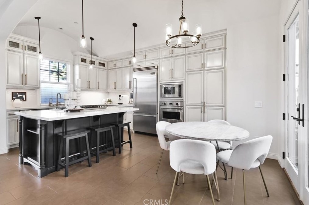 4711 Winthrop Dr, Huntington Beach CA  92649-6418 exterior