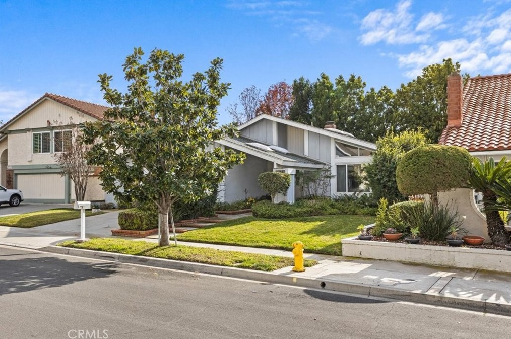 25042 Owens Lake Cir, El Toro, CA 92630
