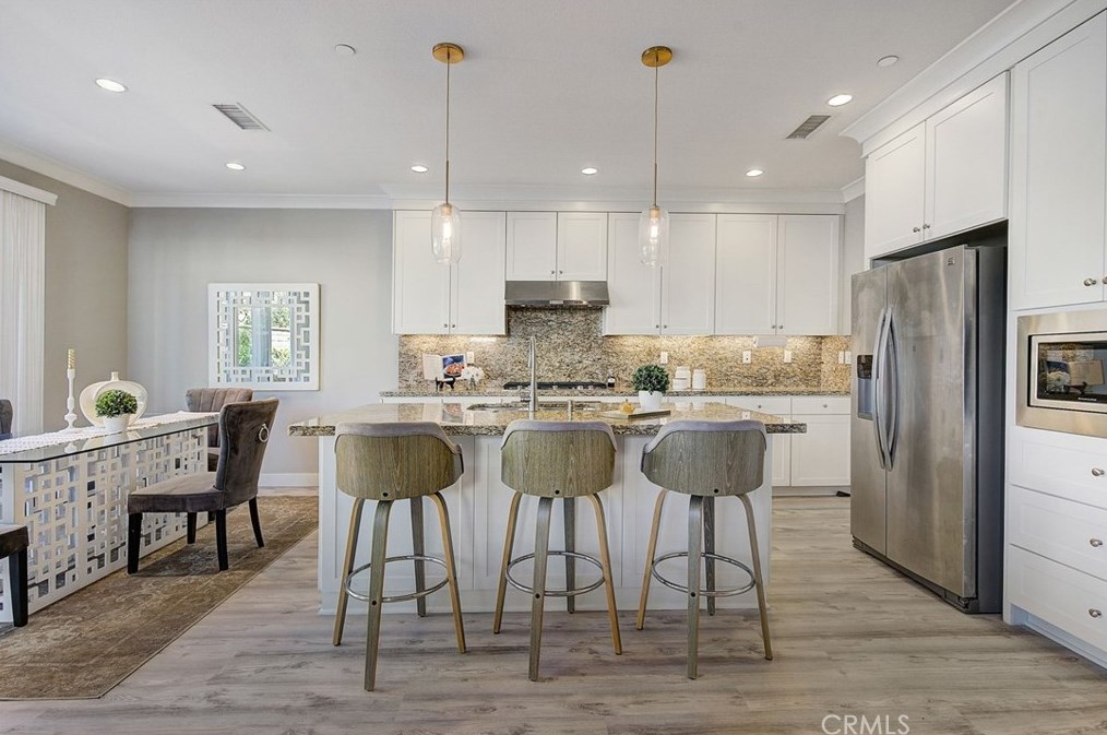 107 Rodeo, Irvine CA  92602 exterior