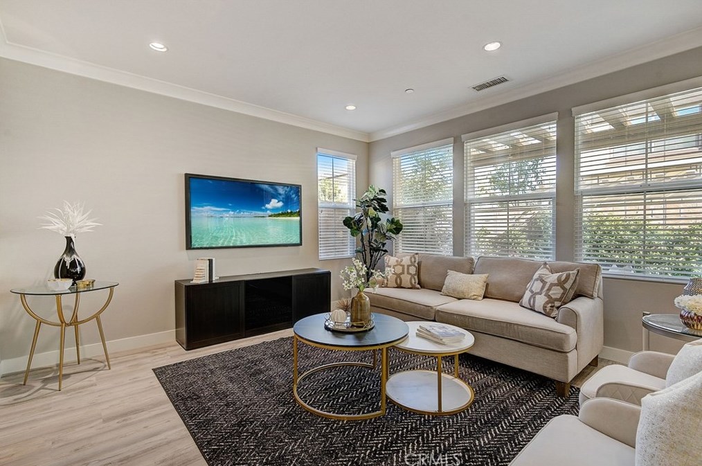 107 Rodeo, Irvine CA  92602 exterior