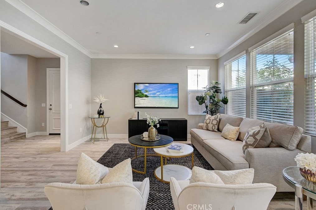 107 Rodeo, Irvine CA  92602 exterior