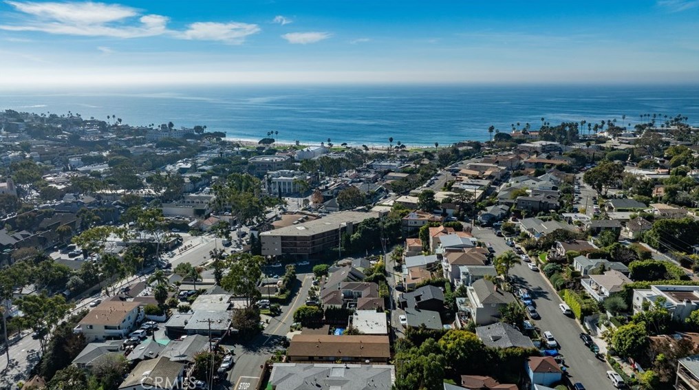 135 High Dr, Laguna Beach, CA 92651-1833