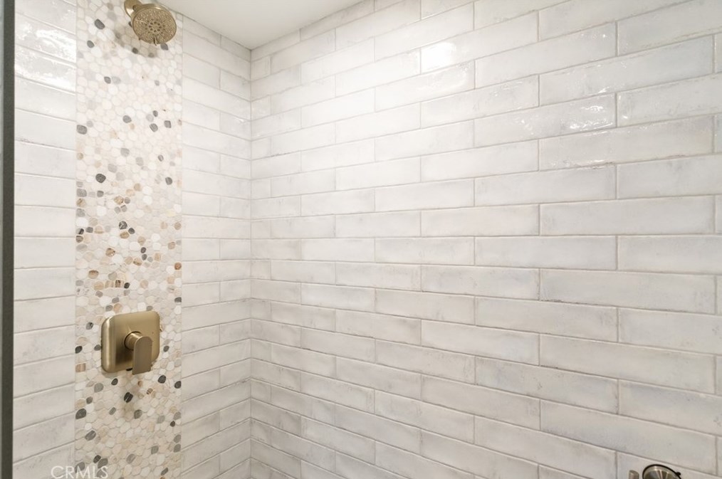 24252 Cherry Hills Pl, Laguna Beach CA  92677-2474 exterior