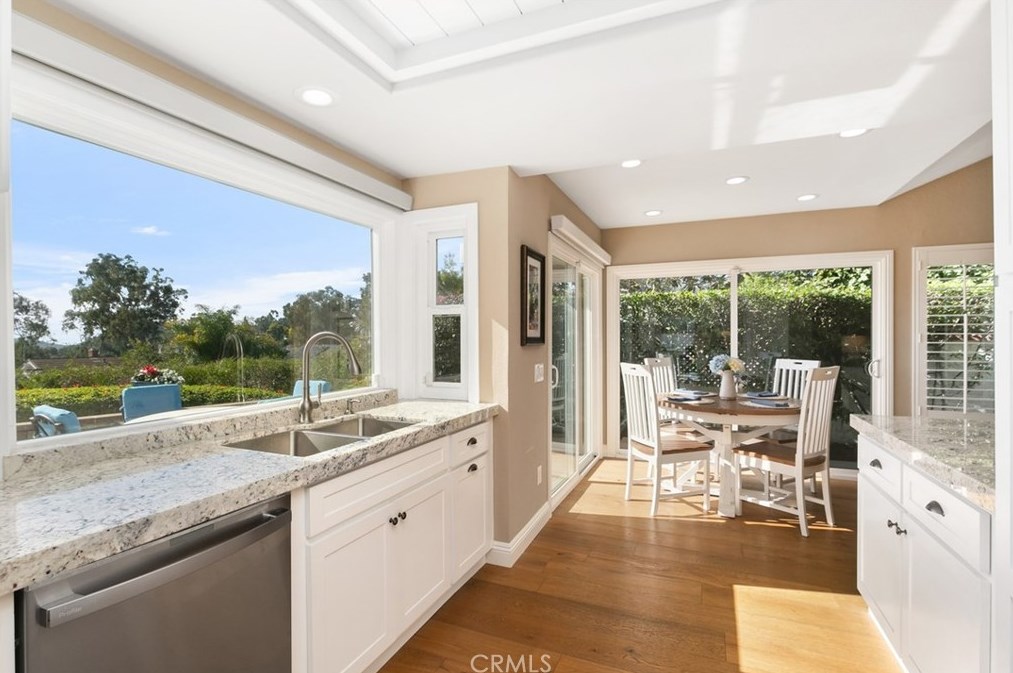 24252 Cherry Hills Pl, Laguna Beach CA  92677-2474 exterior