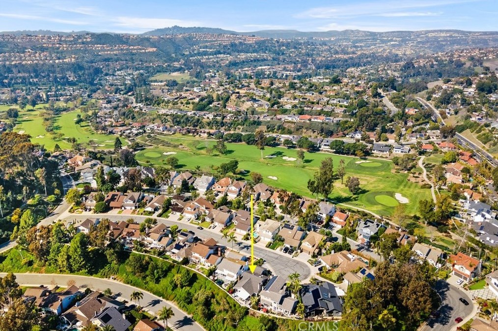 24252 Cherry Hills Pl, Laguna Beach CA  92677-2474 exterior