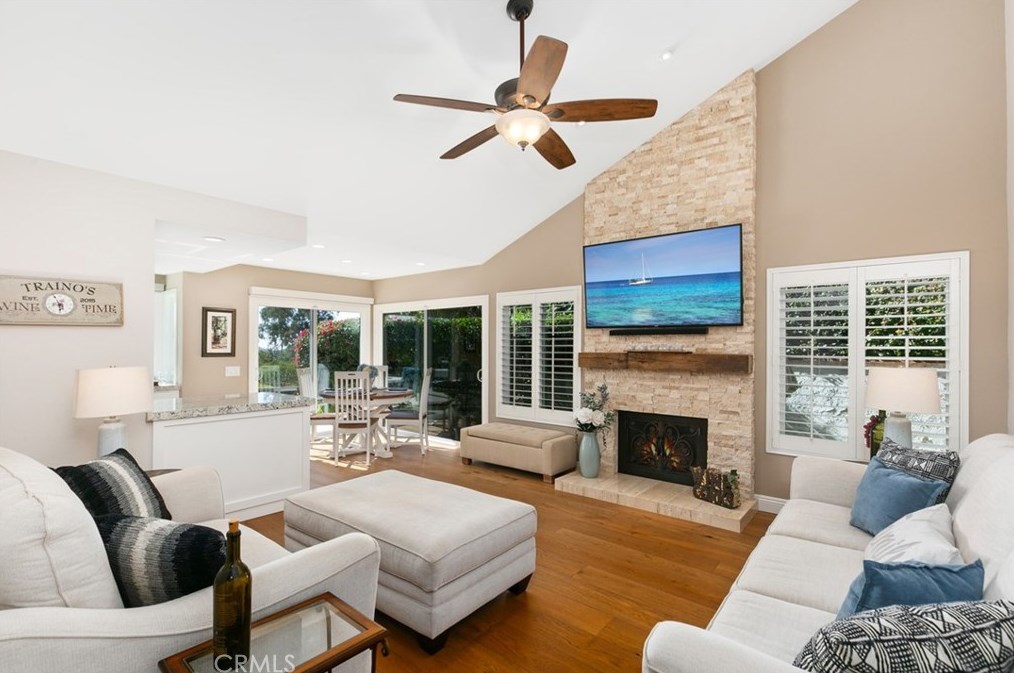 24252 Cherry Hills Pl, Laguna Beach CA  92677-2474 exterior