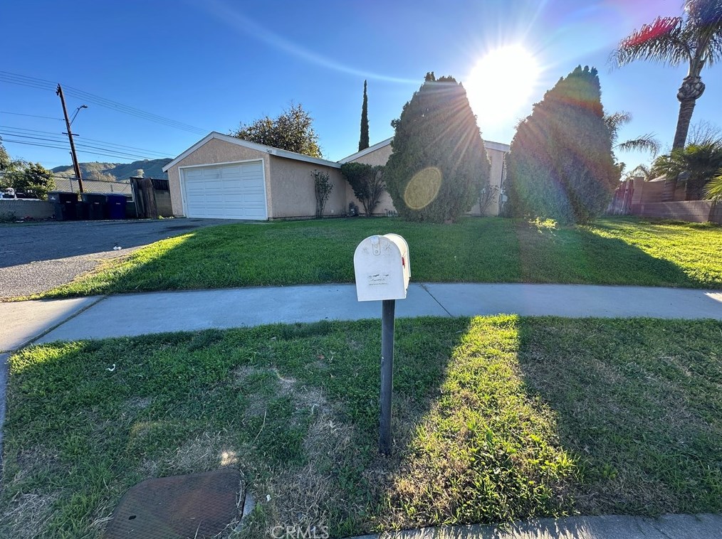 3400 Glasgow Cir, Riverside, CA 92503