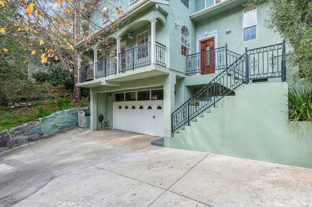 8057 Willow Glen Rd, Los Angeles, CA 90046