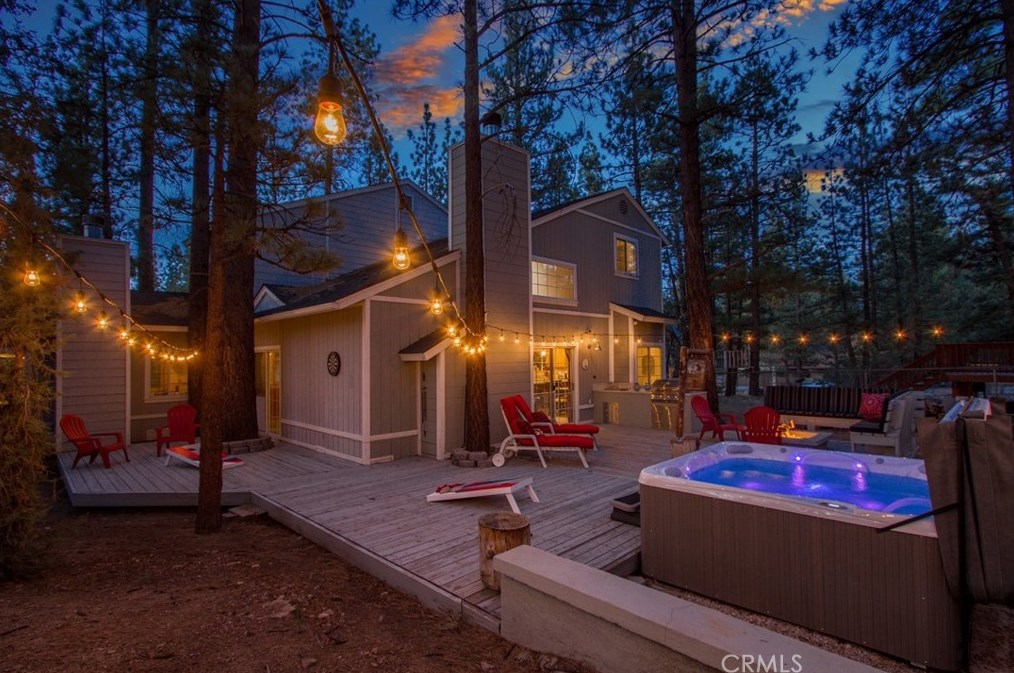 1070 Mountain Ln, Big Bear City, CA 92314-9435