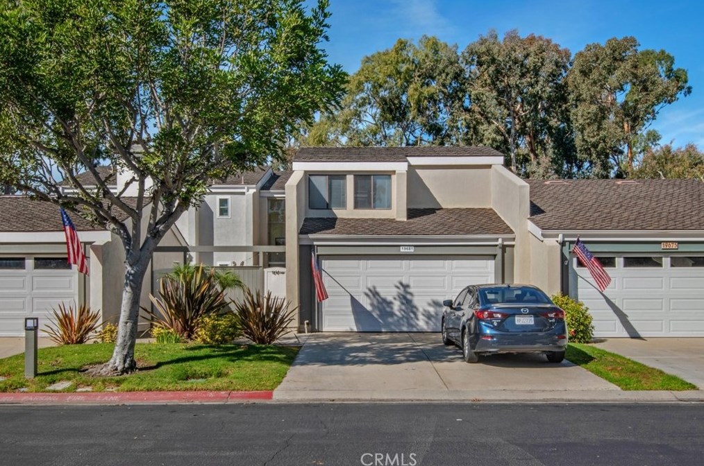19681 Stern Ln, Huntington Beach, CA 92648