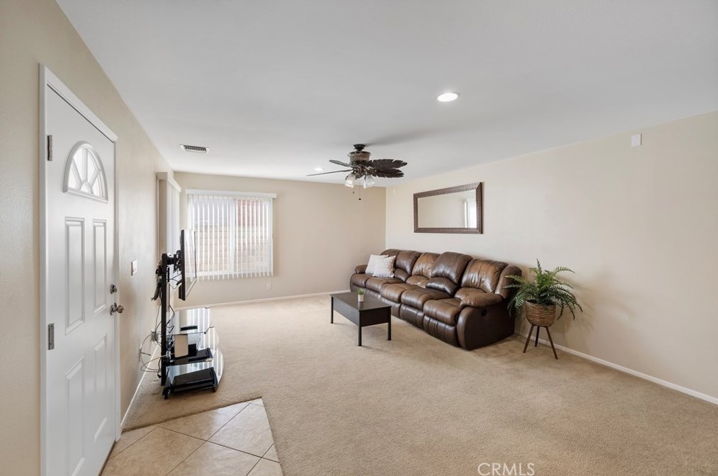 4652 Abbotswood Cir, Irvine, CA 92604-2319