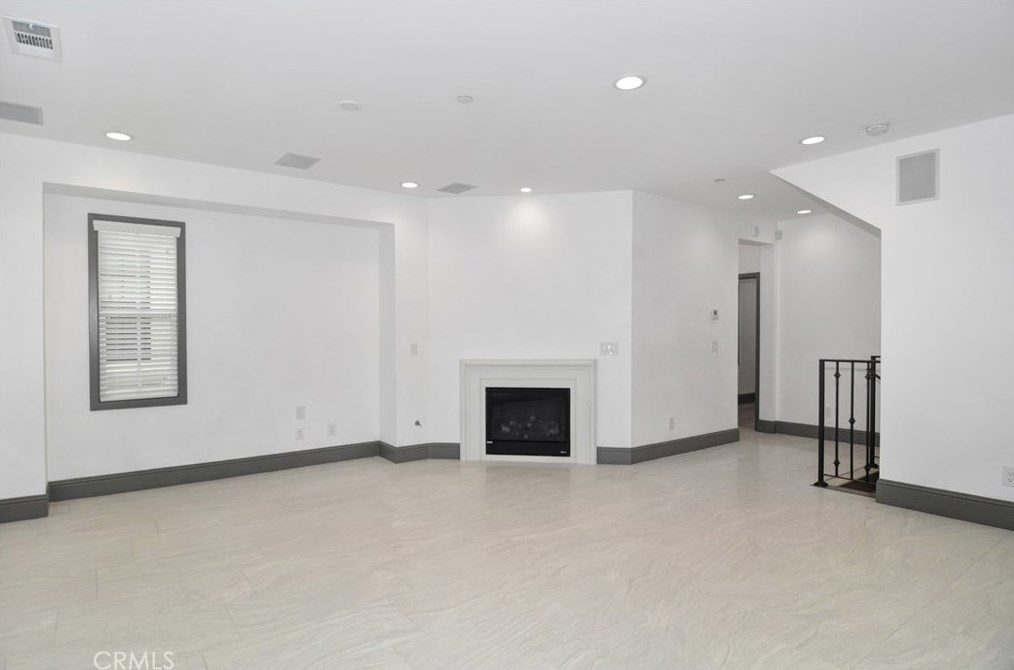 13722 Utt Dr, Tustin CA  92780-4515 exterior