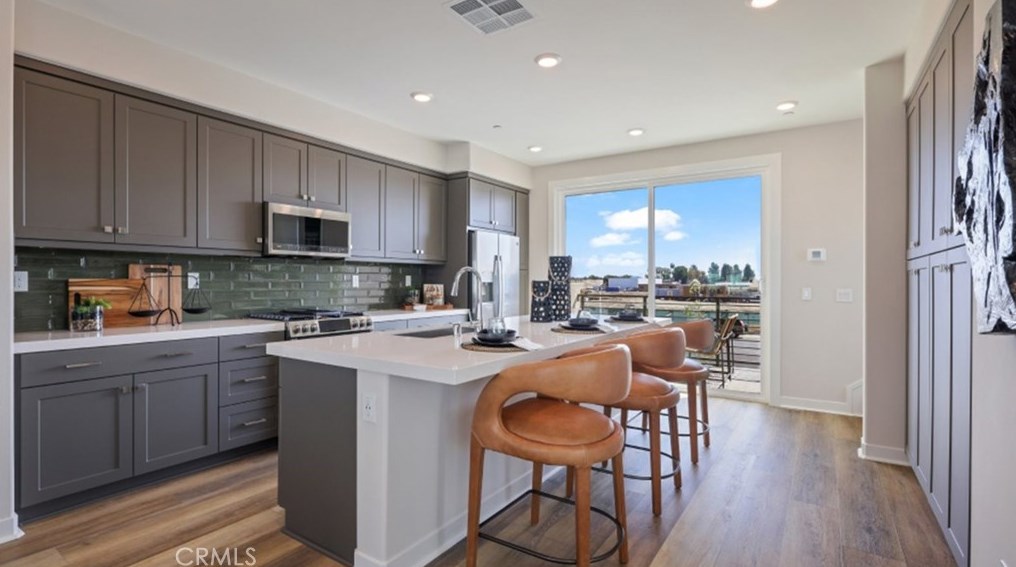 1691 W Lincoln Ave #103, Anaheim, CA 92801