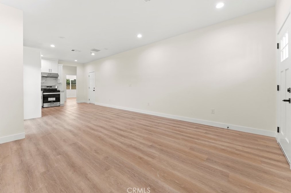 9342 Mirage Ave, Westminster CA  92683-4744 exterior