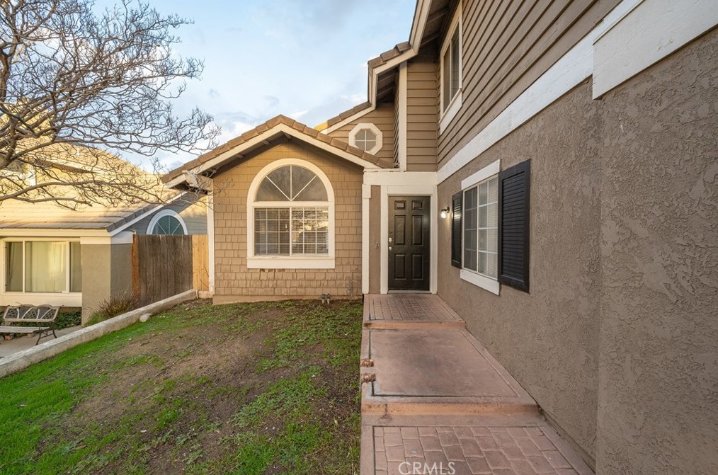 11991 Ocotillo Dr, Fontana CA  92337-2867 exterior